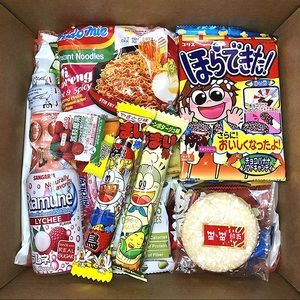 MYSTERY ASIAN SNACK BOX